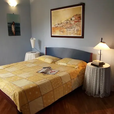 Casa Azzurro Pervinca By World Finale Ligure
